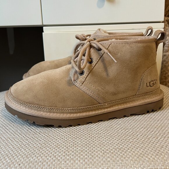 UGG Women’s Neumel Suede Chukka Boots, Size 6 - Sand (Like New) - Picture 6 of 11